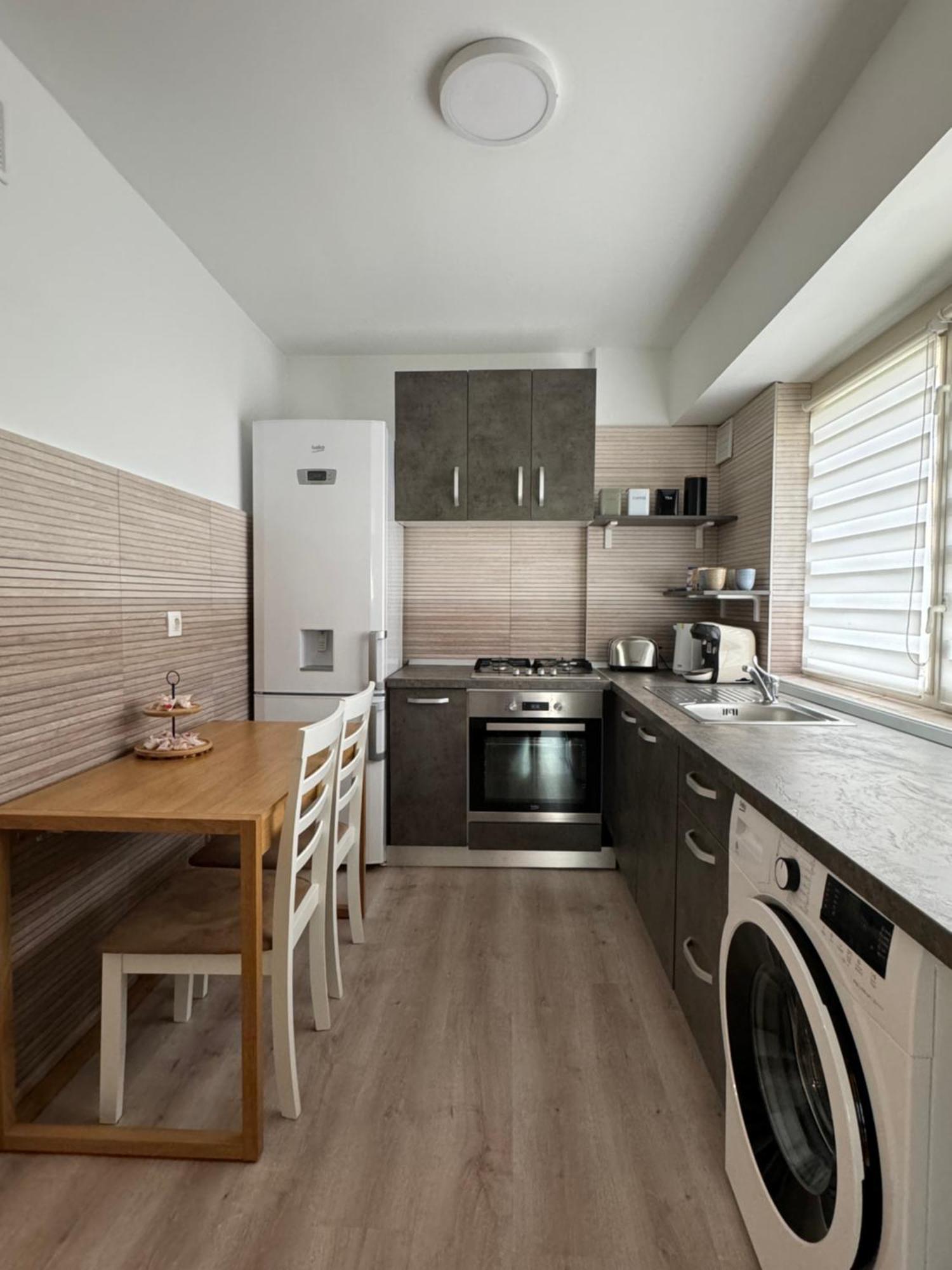 קלוז'-נאפוקה Lareina Apartament מראה חיצוני תמונה